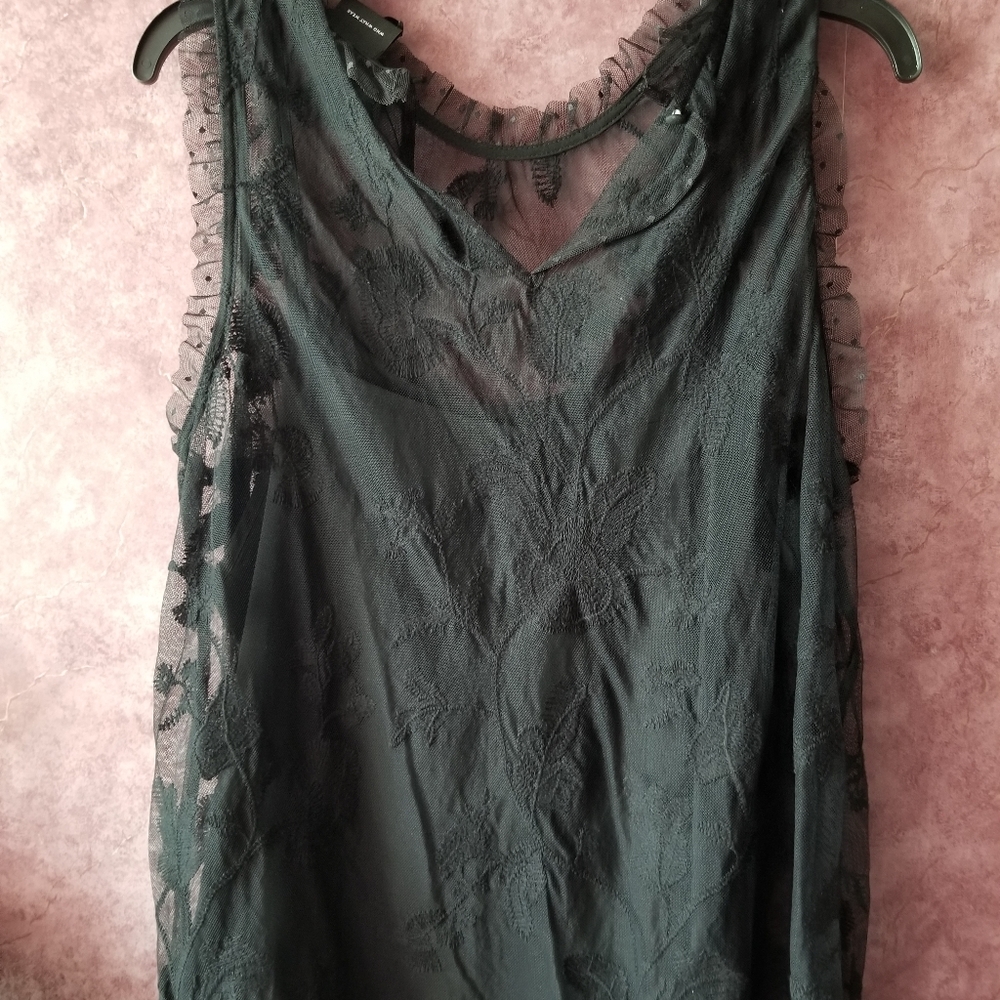 Lace top - Picture 2 of 5